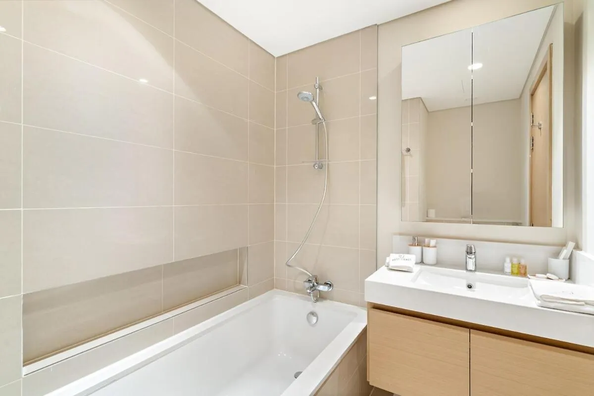 First Class 1Br Cozy Harbour Hideaway Dubai